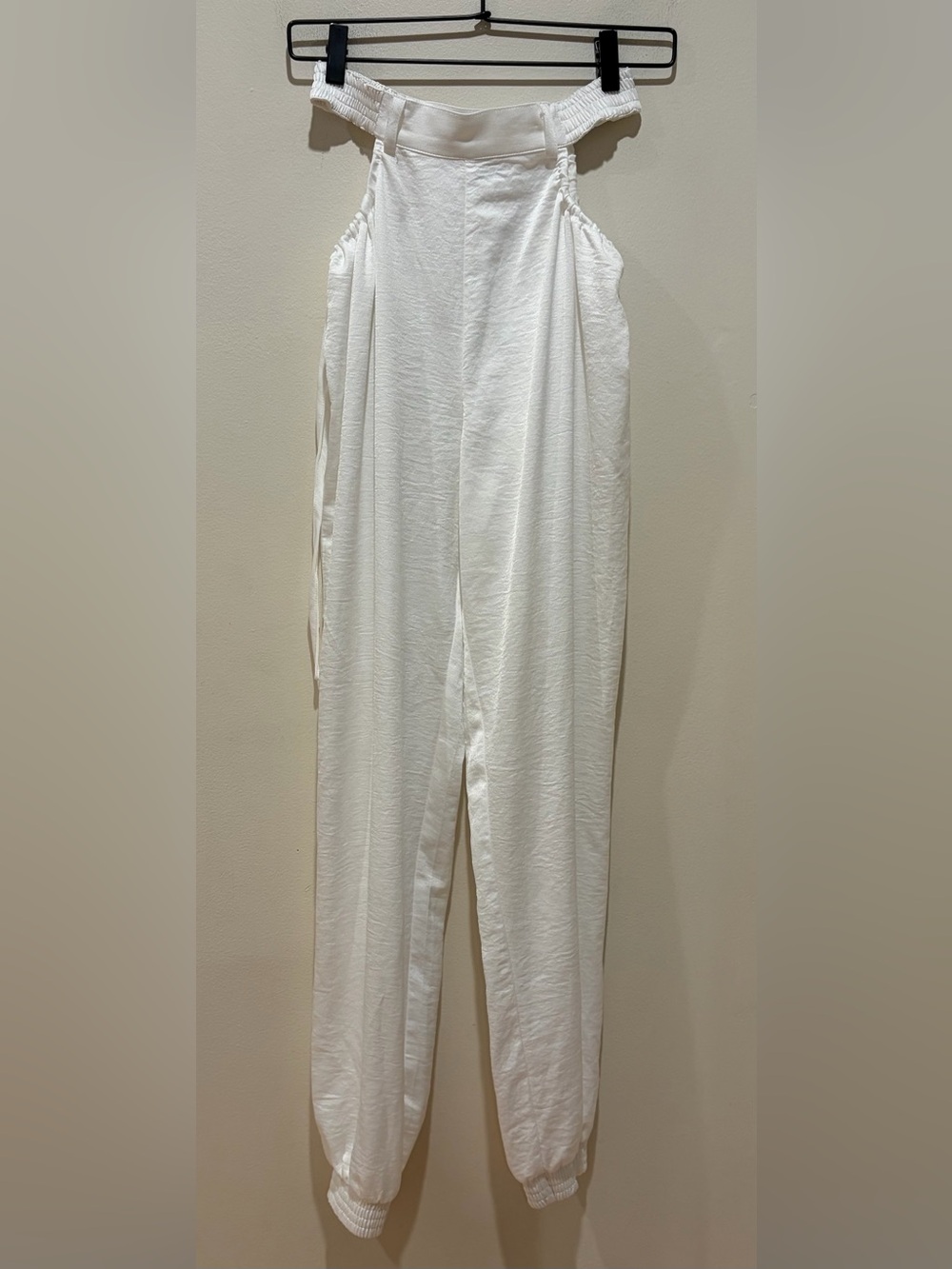 Melrose with Love White Satin Relaxed Fit Jogger Pants - Women’s Size Small